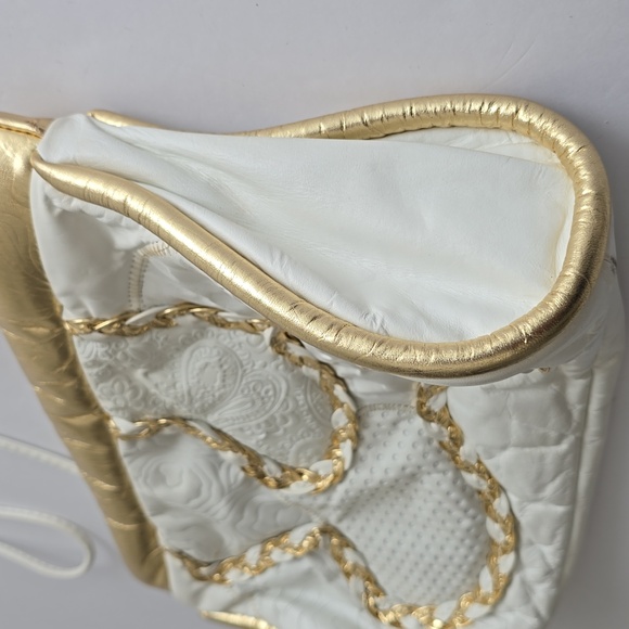 Vintage 1980s Hala Genuine Leather Crossbody Embossed Leather Bag Clutch Gold - Picture 9 of 17